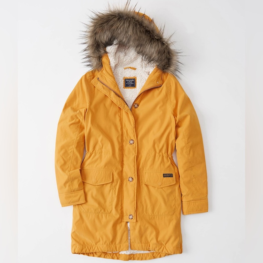 Abercrombie & Fitch - NWT - SHERPA-LINED MILITARY PARKA Size XS